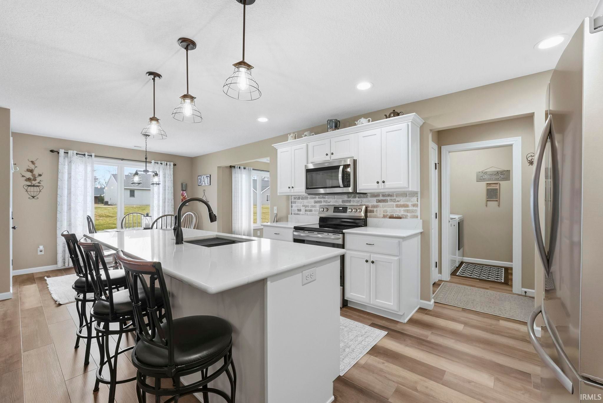 Image of 2092 Hemlock Lane